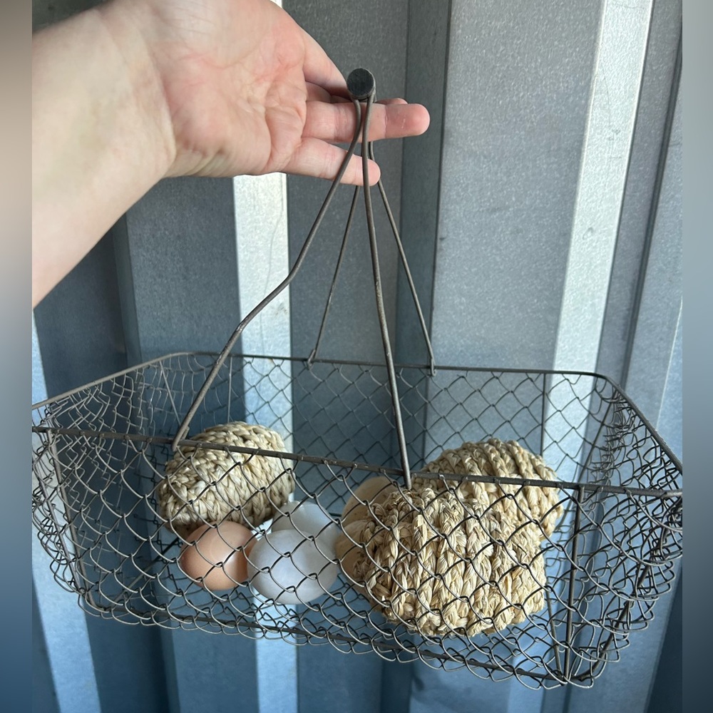 Farmhouse basket